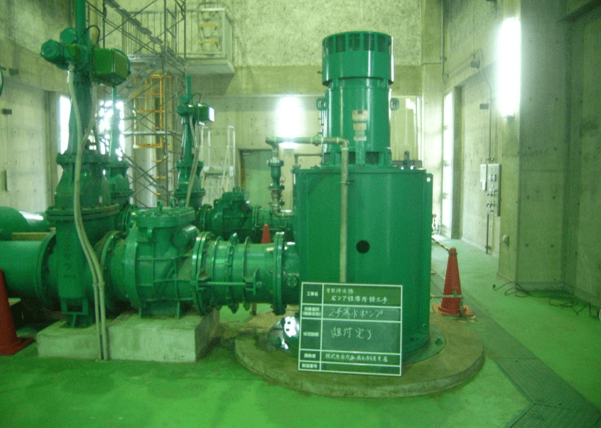 縦軸斜流ポンプ